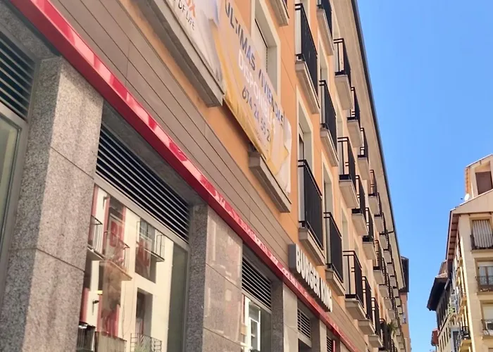 Centro Con Parking Privado Апартаменты